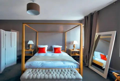 Hôtel La Licorne — photograph from its Authentic Hotels & Cruises profile