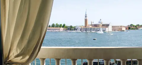 Londra Palace — photograph from its Authentic Hotels & Cruises profile