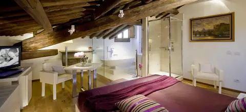 Gigli d'Oro Suite — photograph from its Authentic Hotels & Cruises profile