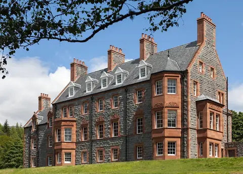 Glencoe House — photograph from its Authentic Hotels & Cruises profile