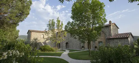 Relais La Corte dei Papi — photograph from its Authentic Hotels & Cruises profile